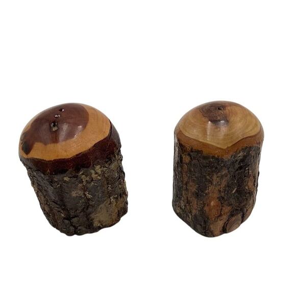 Vintage Wooden Tree Bark Salt & Pepper Shaker Set Rustic Unique - Picture 1 of 8